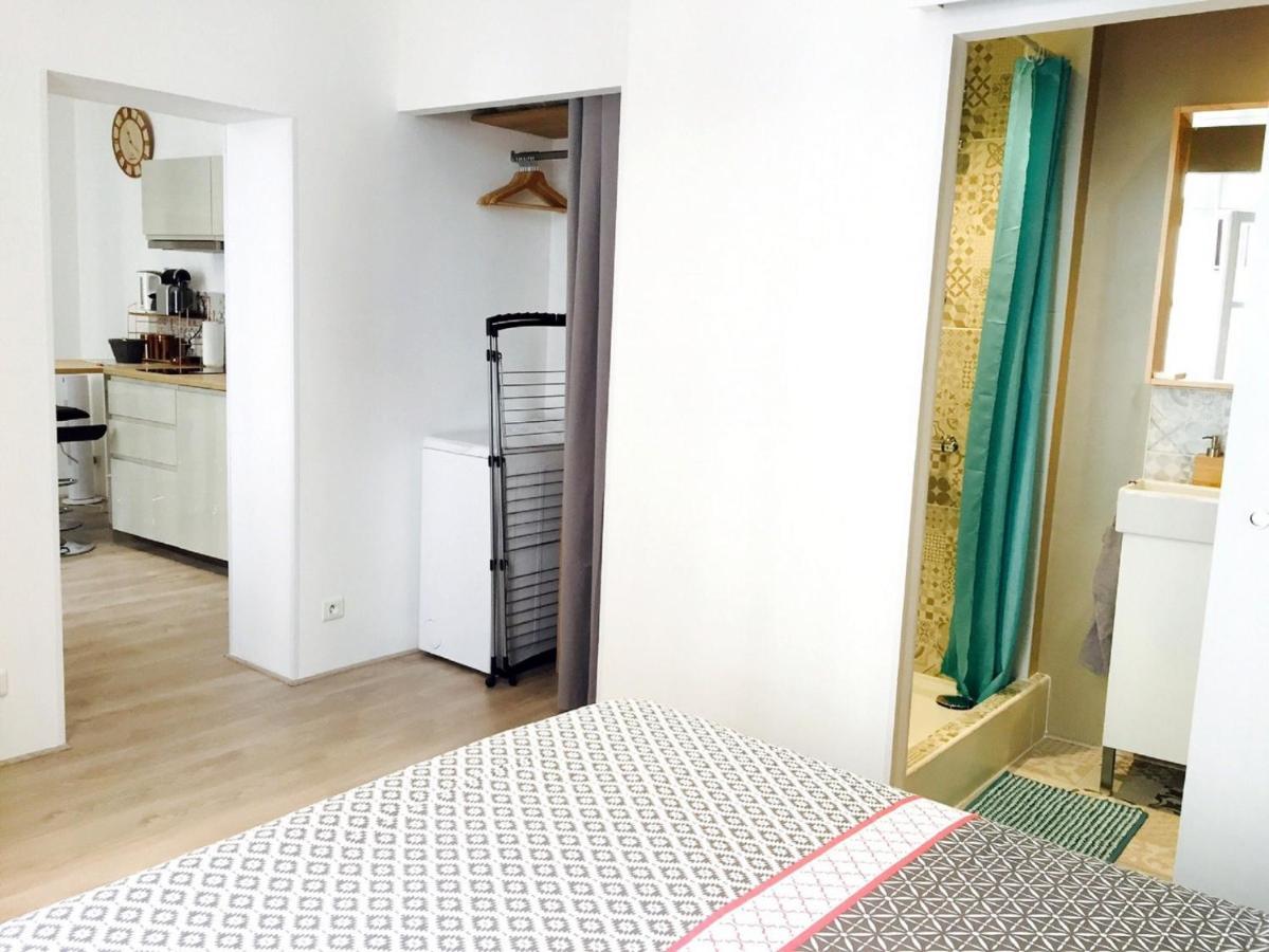 Centre, Parking 100m Apartment *